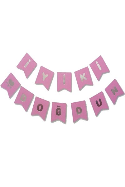 Parti dolabı Pembe üzerine Gümüş Doğum Günü Süsü İyi Ki Doğdun Yazı Banner Iyi Yazısı Iyiki