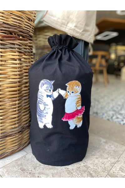 BAGAND Черен калъф за демижон с щампа „Танцуващи котки“