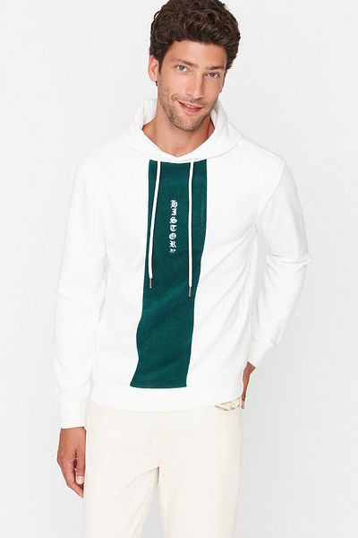 Trendyol Collection Вишитий світшот з капюшоном і довгими рукавами екрю Regular Fit TMNAW23SW00026