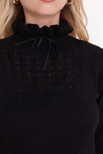 Trendyol Collection Pulover negru din tricotaje cu textura moale - ajurat, perforat și detaliu fundă TWOAW21KZ2355