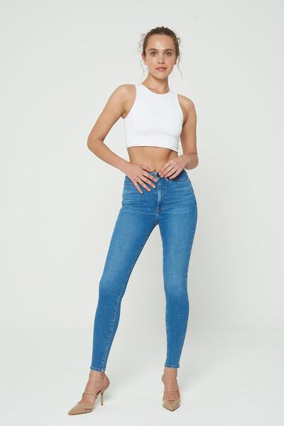 CROSS JEANS جودي بنطال جينز أزرق متوسط الخصر بسحاب نحيف C 4521-161