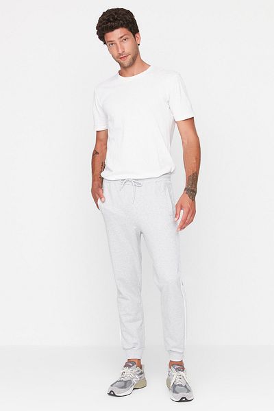 Trendyol Collection Gray Elastic Leg - Regular Cut Sweatpants TMNSS22EA00014