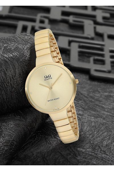 Q&Q Women's Wristwatch F611