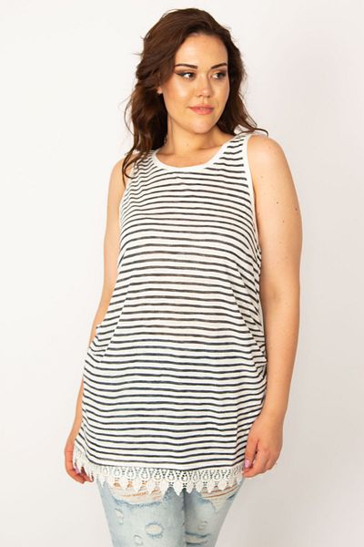 Şans Women's Large Size Bone Striped Blouse with Ruched Hem 65n33671
