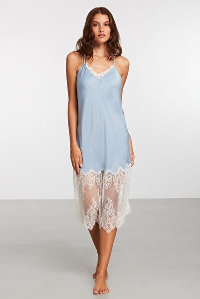 Penyemood Σετ φόρεμα από μπλε δαντέλα με λεπτομέρειες από σατέν