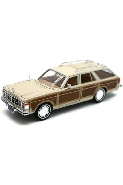 Motor Max سيارة موتورماكس 1979 كرايسلر لو بارون 1:24 كريم موديل