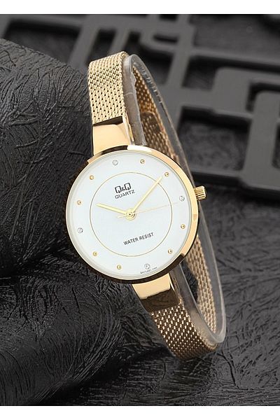 Q&Q Women's Straw Wristwatch Qa17