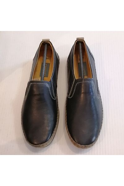 Canguro Unisex Genuine Leather Black Rubber Sole Loafer with Elastic Sides