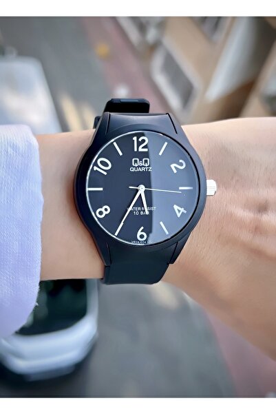 Q&Q Unisex Kol Saati Silikon Kordon Spor Model Su Geçirmez 2 Yıl Garantili