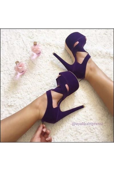 Bold Plum Fall Wedding Color Inspirations | Purple wedding shoes, Bride  shoes, Purple shoes