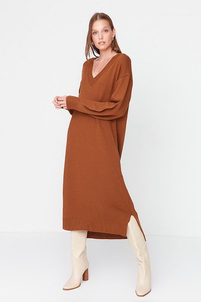 Trendyol Collection Široké hnědé maxi pletené šaty - Twoaw23El00642