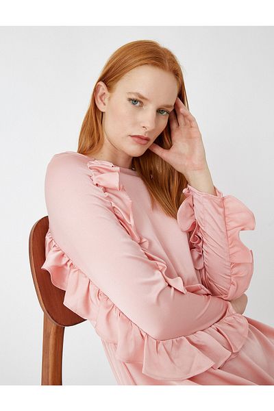 Koton Langes Kleid aus Satin mit Volants und langen Ärmeln