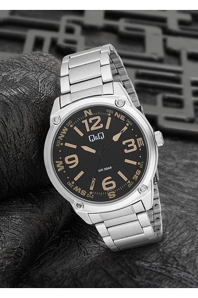 Q&Q Men's Metal Wristwatch Qb10
