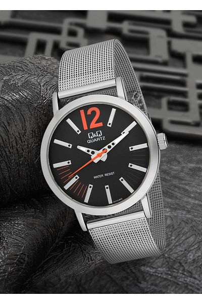 Q&Q Men's Straw Wristwatch Gu72m