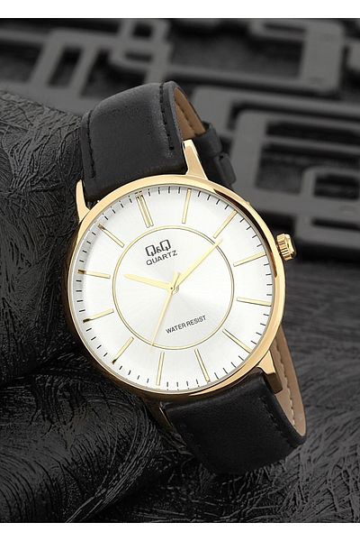 Q&Q Men's Leather Wristwatch Qa24