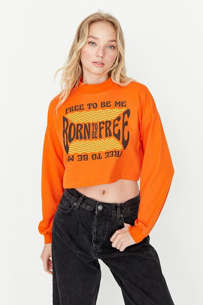 Trendyol Collection Tenká mikina s potiskem Orange Stand Collar Crop TWOAW22SW1713