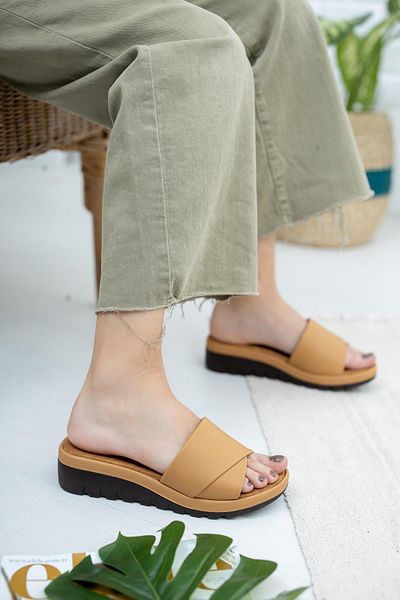 Taran Women's Brown Danna Comfort Slippers