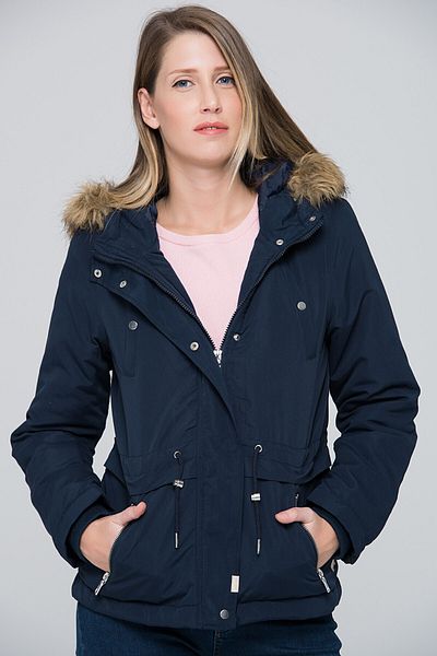 Vero Moda سترة نسائية باللون الأزرق الداكن10179061
