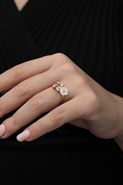 Nereze Kadın Gümüş Ayarlanabilir Manolya Çiçeği  Yüzük 925 Ayar