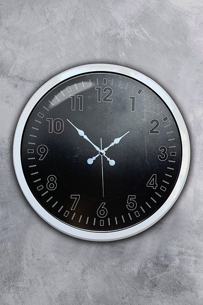 Kasva Concept Gift 40 cm White Metal Black Wall Clock