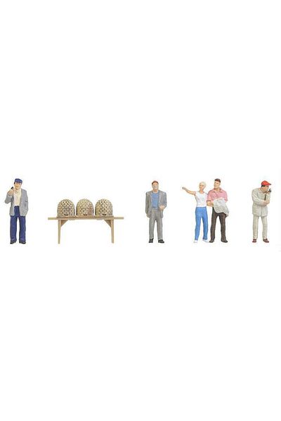 Faller 1:87 Ho Beekeeper and Customers Figure Set -150919