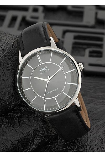 Q&Q Men's Leather Wristwatch Qa24