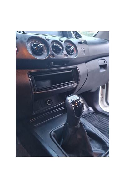 Favori Auto Parts Nisan Navara Gear Knob 5 Speed Black Scheme