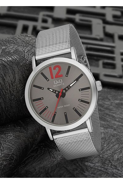 Q&Q Men's Straw Wristwatch Gu72m