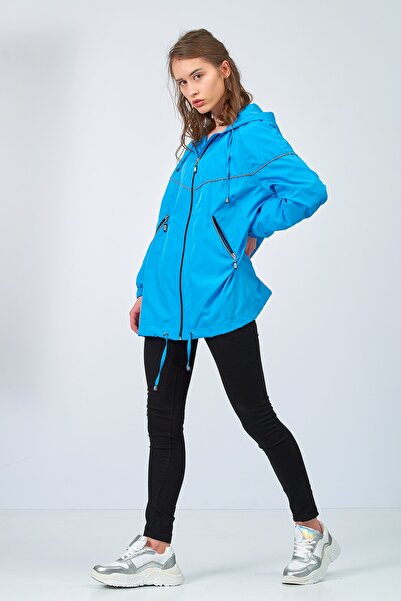 Moda Tuğram Γυναικείο αδιάβροχο με μπλε κουκούλα