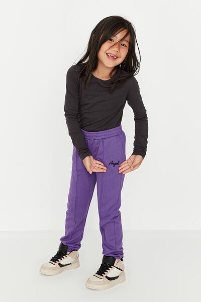 TRENDYOLKIDS Purple Embroidered Jogger Girl's Knitted Sweatpants TKDAW22EA0066