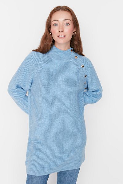 Trendyol Modest Světle modrý stojáček na knoflíky pletený svetr TCTAW23AK00011
