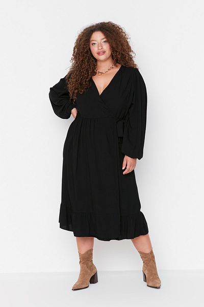 Trendyol Curve فستان ميدي أسود مزدوج الصدر مقاس كبير - قصة على شكل حرف A TBBAW23AH00104