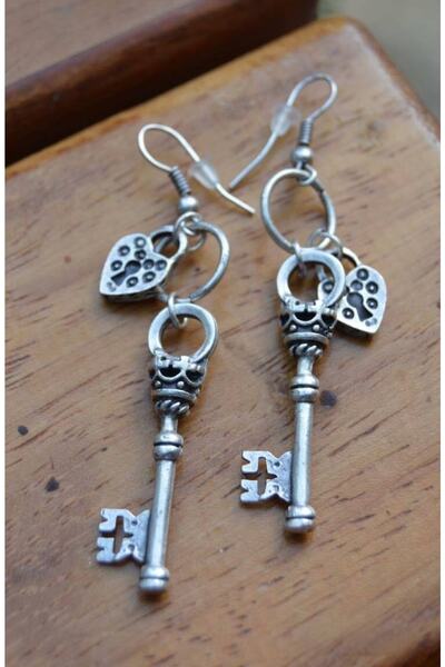 Herşey Nota Antique Silver Bohemian Key Heart Earrings