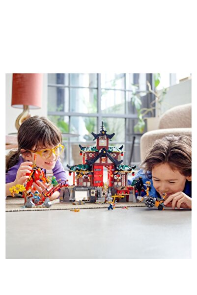 LEGO Nınjago Ninja Dojo Tapınağı Lloyd, Kai Ve Yılan Oyuncağı Içeren Yapım Seti 1394 Parça -