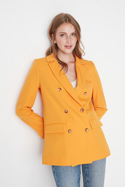 Trendyol Collection Orangefarbener, regelmäßig gefütterter, zweireihiger, gewebter Blazer-Jacke TWOSS21CE0012