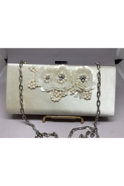 Noemi Saten Clutch