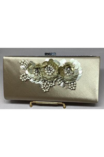 Noemi Saten Clutch