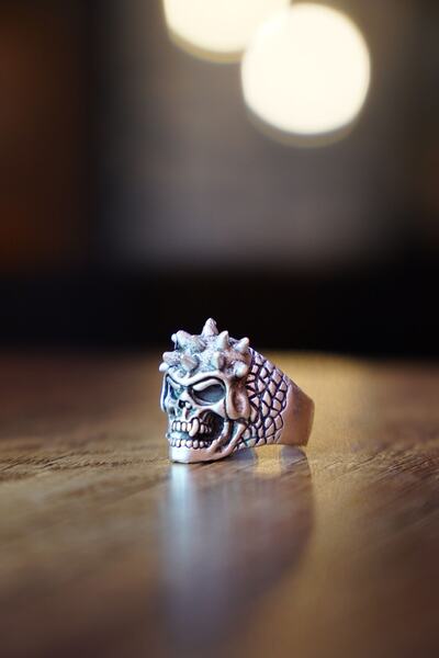 The Collection Antik Gümüş Kaplama Dikenli Kurukafa Ayarlanabilir Yüzük