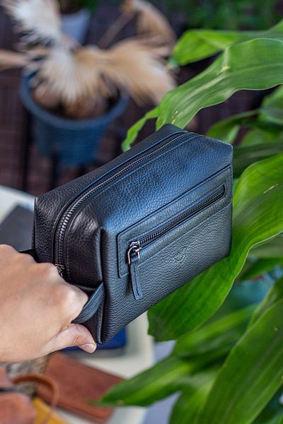 Garbalia Boston Genuine Leather Unisex Black Portfolio Handbag with Handle and Zippered Side Compartment