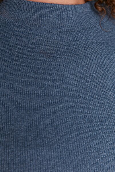 Trendyol Curve Indigo Midi Slit kötött ruha TBBAW23AH00017