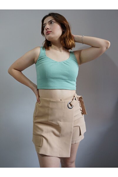 NEK Krem Cep Detaylı Şort Etek