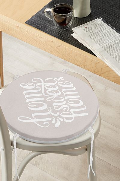 Realhomes Home Sweet Home Digital Printed Round Zippered Chair Cushion