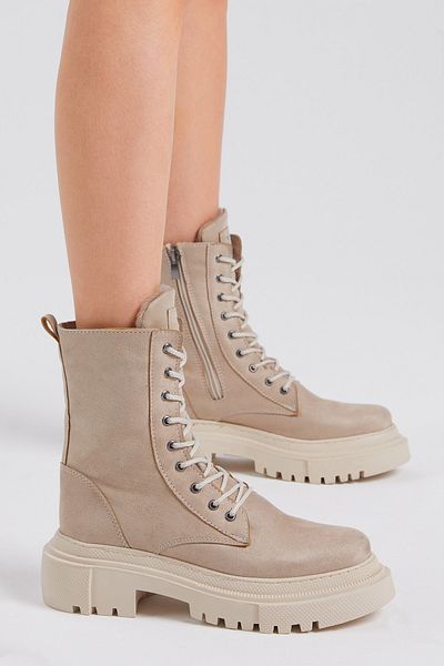 Tonny Black Damen-Langstiefel aus cremefarbenem Wildleder mit bequemer Passform und Schnürung