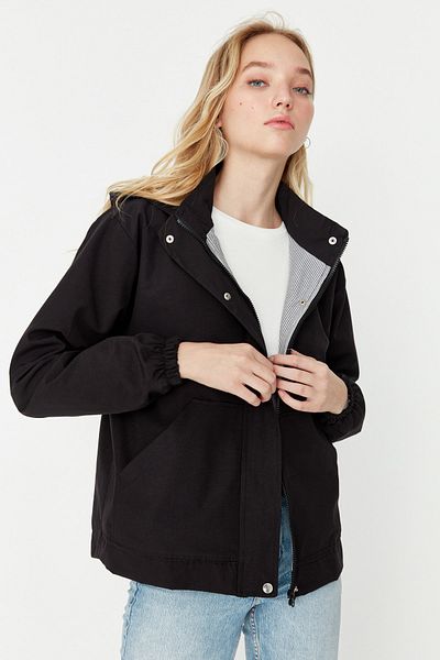 Trendyol Collection Winterjacke - Schwarz - Basic