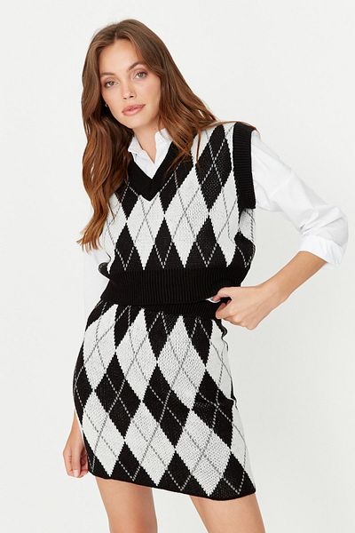 Trendyol Collection Patterned Black Crop Knitwear Set - Jacquard Top and Bottom Set Twoaw23Au00085