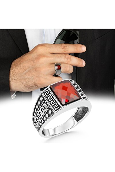Argento Silver 922 Ayar Gümüş Erkek Yüzük Faset Kesimli Kırmızı Zirkon Taşlı