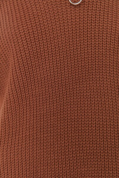 Trendyol Modest Brown Zippered Collar Side Tie Detailed Knitwear Sweater TCTAW22UV0009