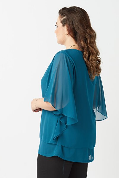 Moda Alba Μπλούζα από σιφόν σε μεγάλο μέγεθος με κολιέ με μανίκια βενζίνης