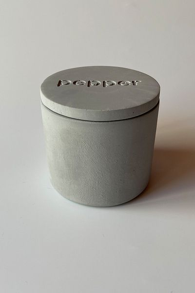 sin istanbul Concrete Pepper Shaker with Lid Gray