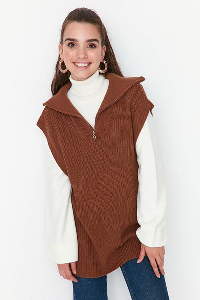 Trendyol Modest Кафяв трикотажен пуловер с яка и странична връзка с цип TCTAW22UV0009